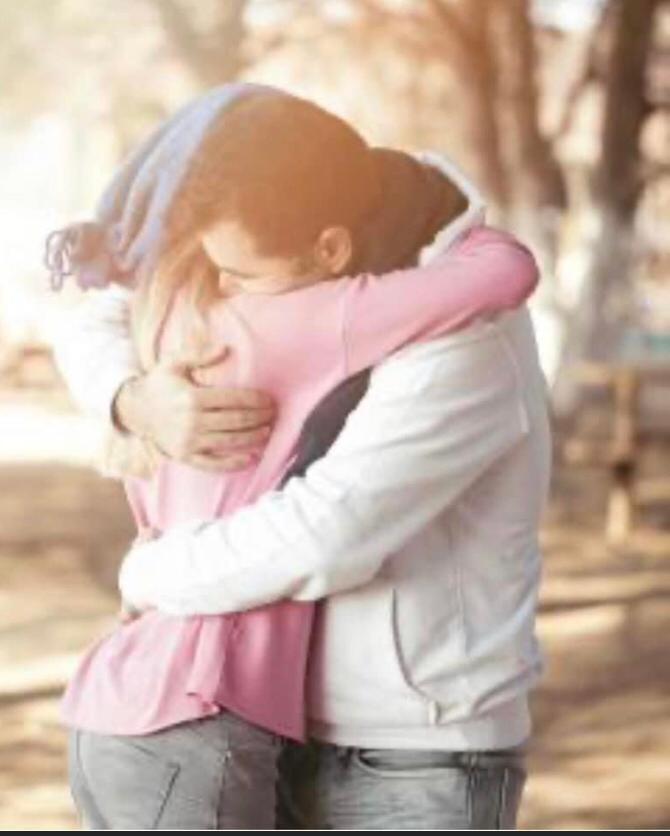La durata media di un abbraccio tra due persone è di 3 secondi.